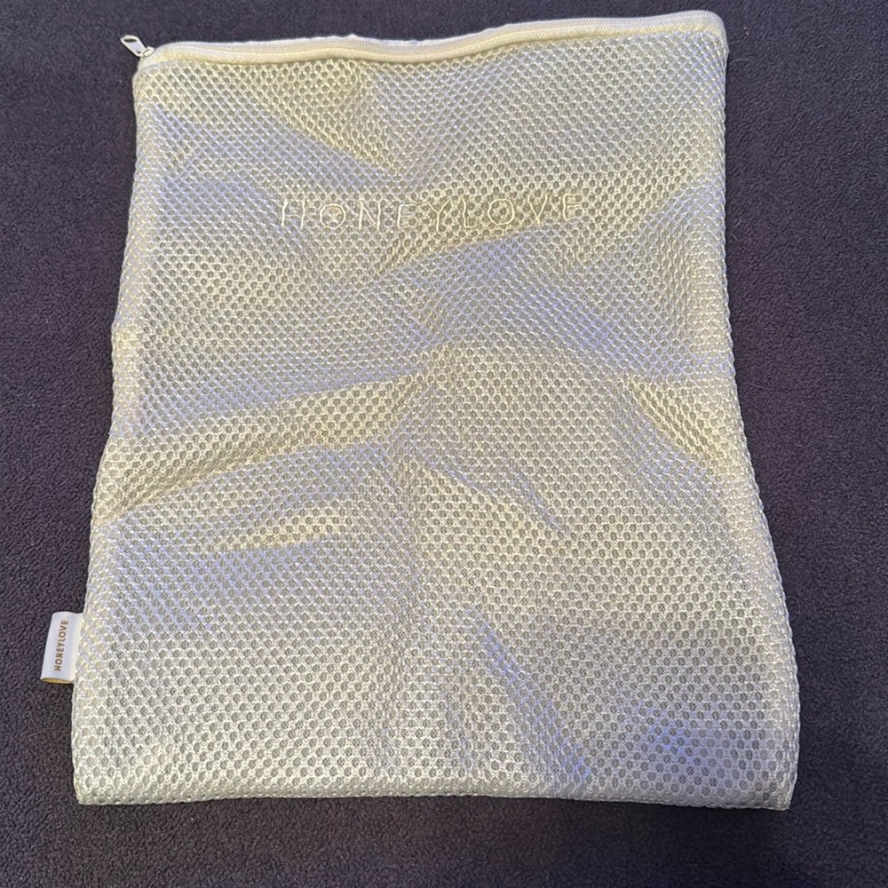 Honeylove Mesh Intimates Laundry Wash Bag Delicates Lingerie Travel Zip Bag NWOT